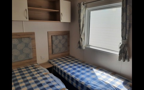 7. slaapkamer.jpg